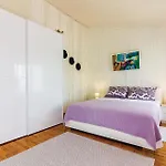 بيت للعطل Four-bedroom In Pula