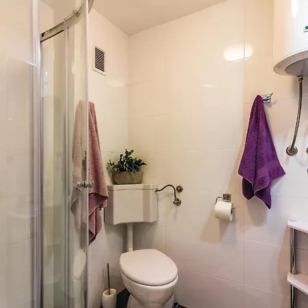 Four-bedroom In Pula * Medulin