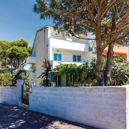 Casa vacanze Four-bedroom In Pula Medolino