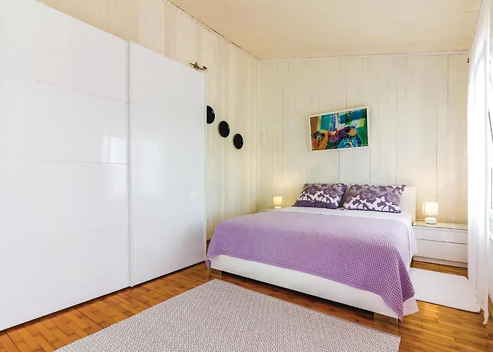 Casa vacanze Four-bedroom In Pula